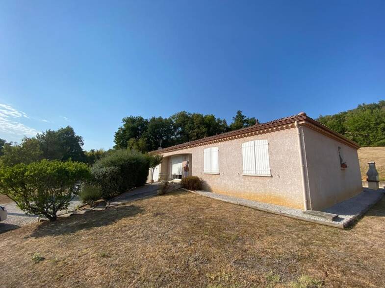 Maison de plain-pied à louer 900 € 4 pièces 3 chambres 100 m² disponible à partir du 18/07/2025 Rural Nord et Rural Est Castres 81100