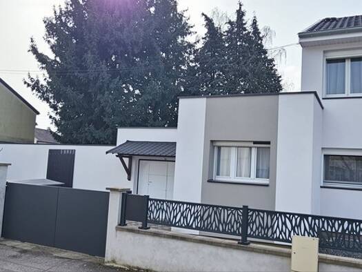 Maison à vendre 248 000 € 5 pièces 2 chambres 83 m² 298 m² de terrain Bouvreuils-Cerisaie-Hêtres Fameck 57290
