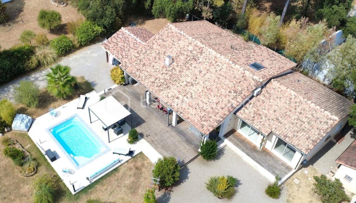 Maison 5 pièces 171 m² · à Vidauban · 171 m² · 565 000 €