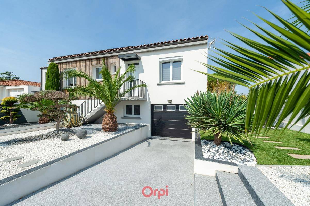 Maison 4 pièces 126 m² · à Saint-Xandre · 126 m² · 525 000 €