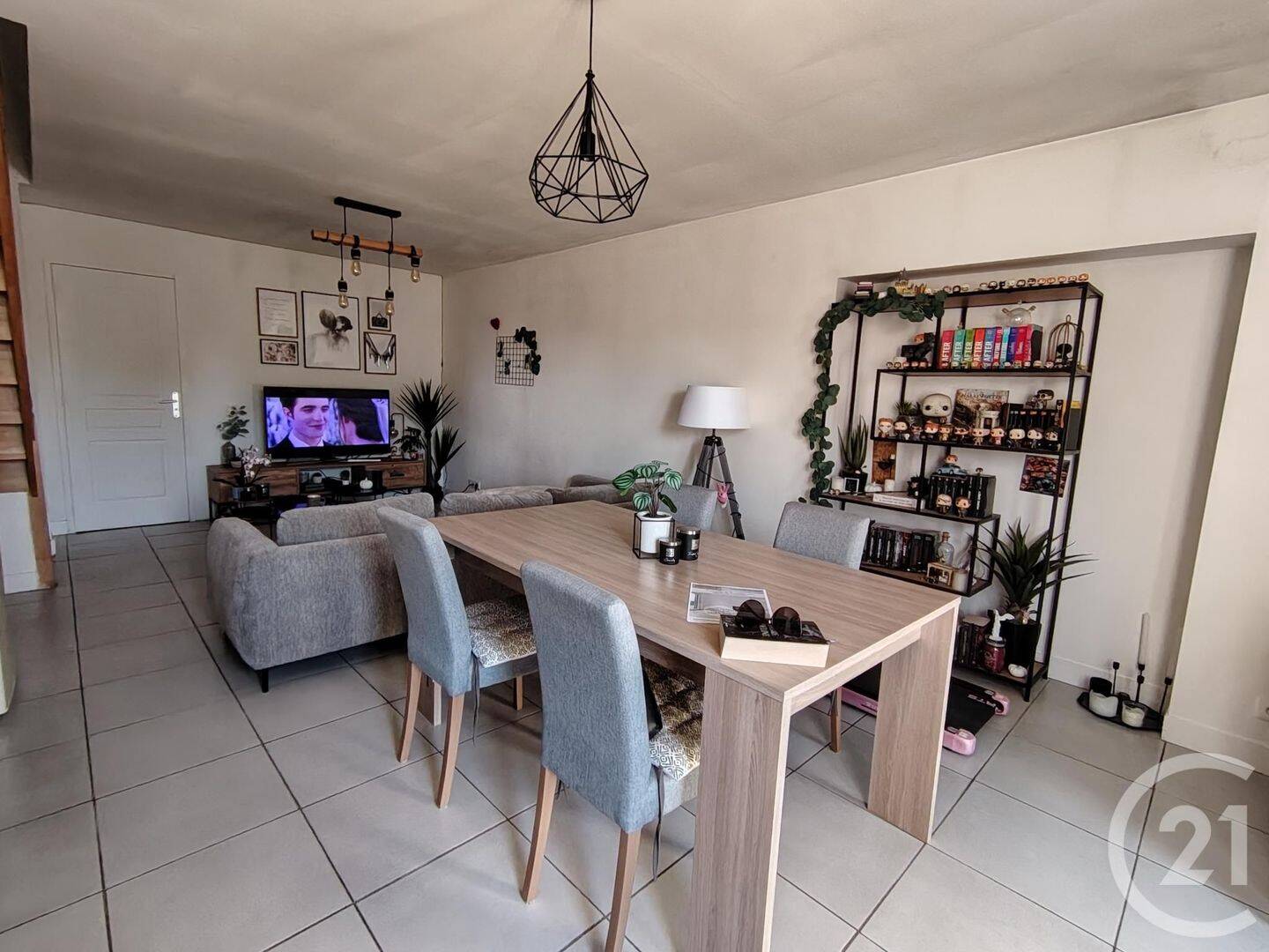 Maison 3 pièces 60 m² · à Ussy · 60 m² · 550 €
