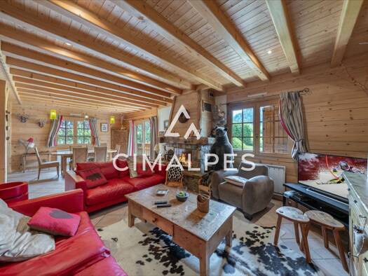 Chalet à vendre 1 190 000 € 6 pièces 4 chambres 169 m² 754 m² de terrain Centre-Village Les Contamines-Montjoie 74170