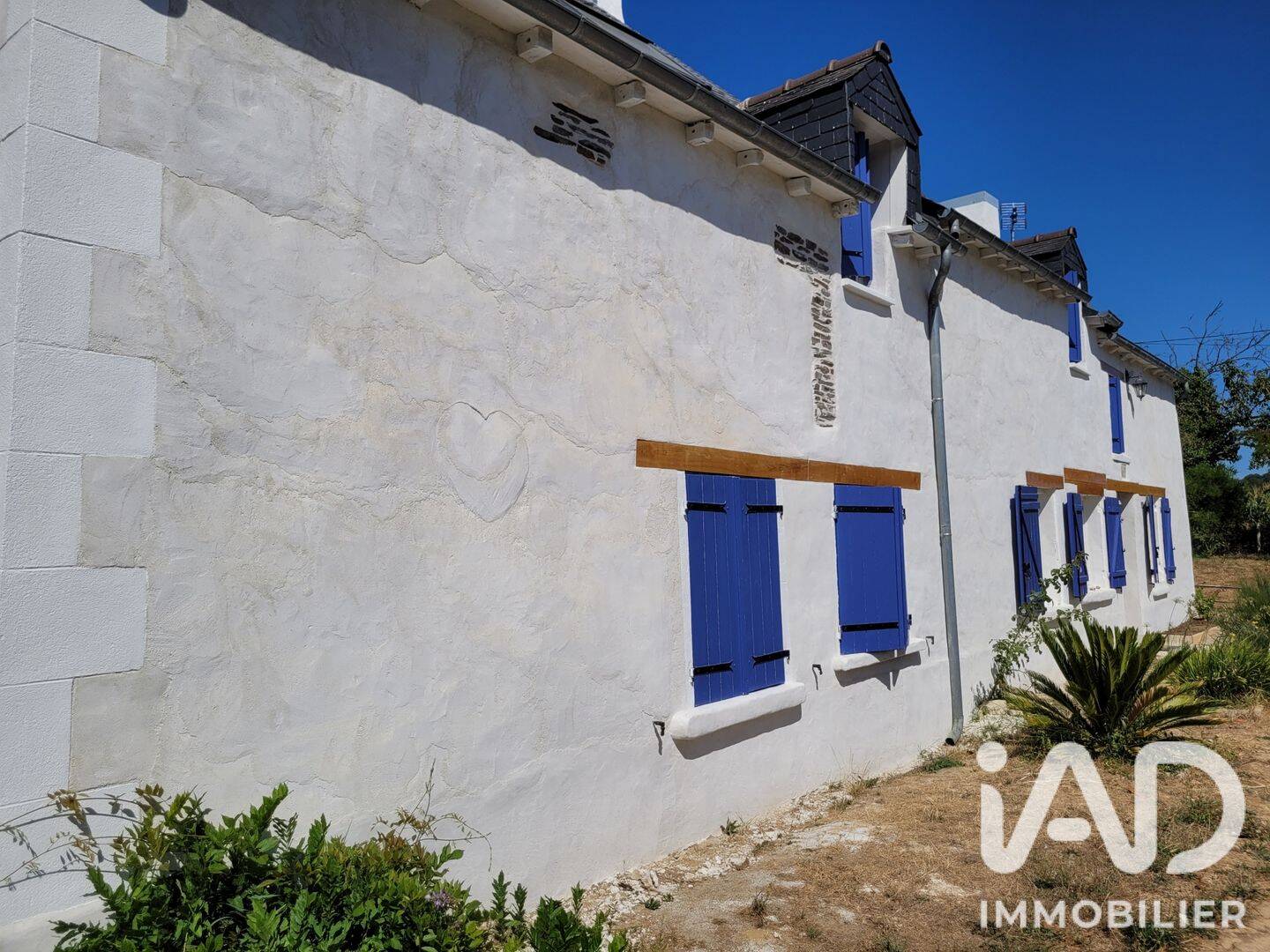 Maison 6 pièces 197 m² · à Pleugueneuc · 197 m² · 159 236 €
