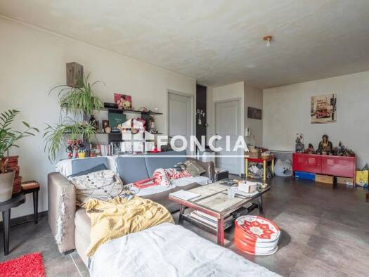 Appartement à vendre 174 000 € 3 pièces 2 chambres 60,7 m² Étage 2/4 Centujean Bègles 33130