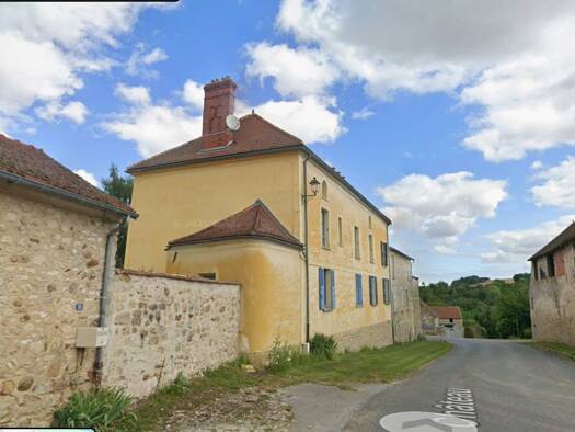 Maison à vendre 1 360 000 € 12 pièces 9 chambres 300 m² 25 000 m² de terrain Torcy-en-Valois 02810