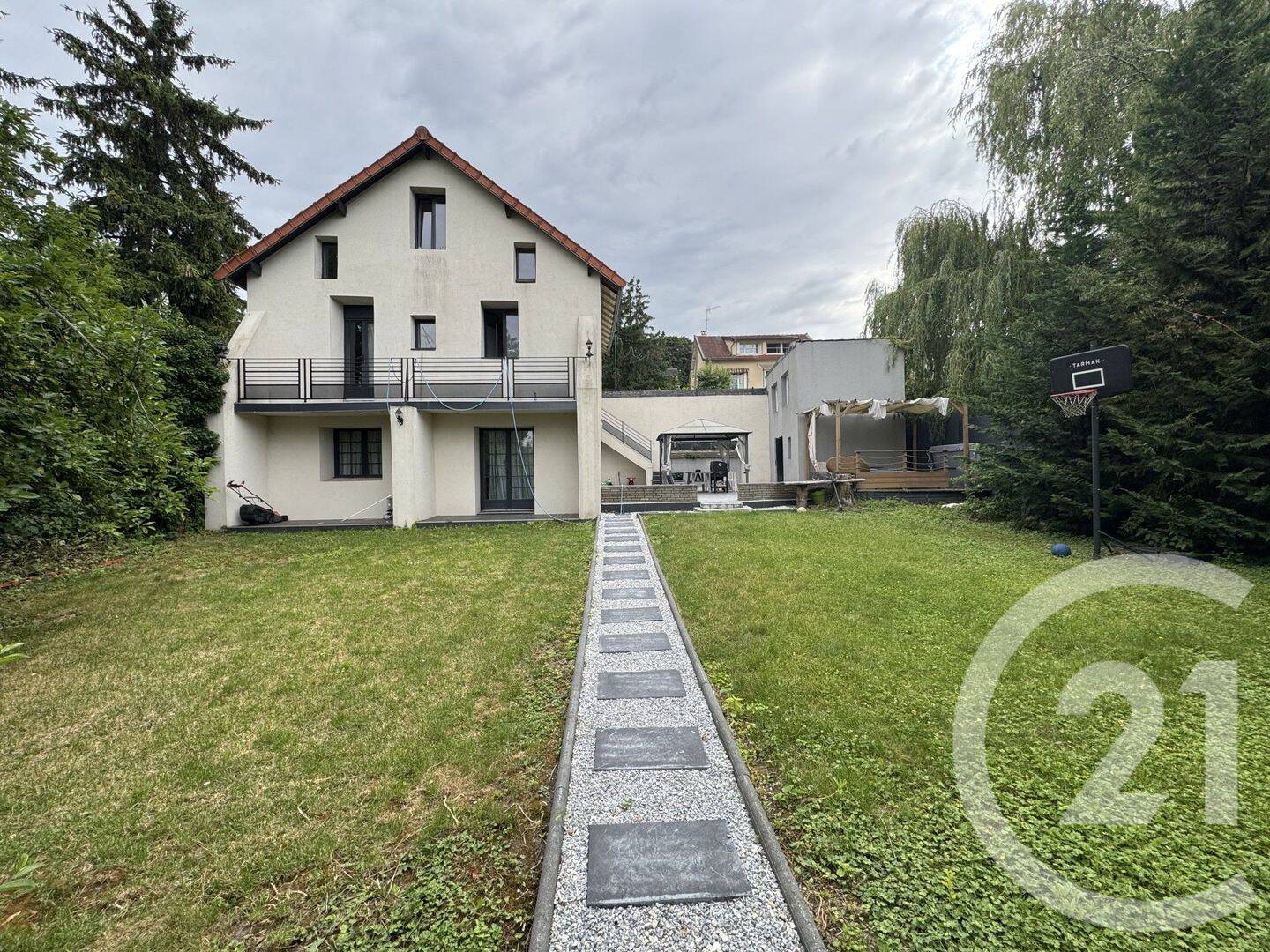 Maison 4 pièces 120 m² · à Sarcelles · 120 m² · 370 000 €