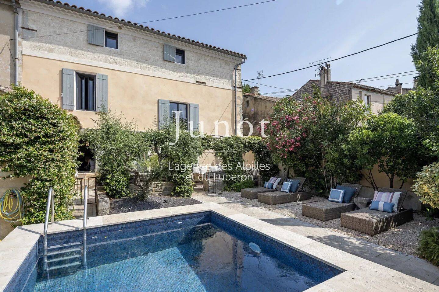 Maison 7 pièces 200 m² · à Saint-Rémy-de-Provence · 200 m² · 1 155 000 €