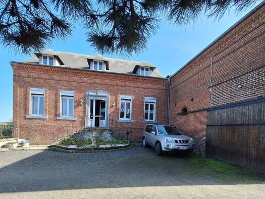 Maison à vendre 197 800 € 8 pièces 3 chambres 120 m² 25 822 m² de terrain Sommeron 02260