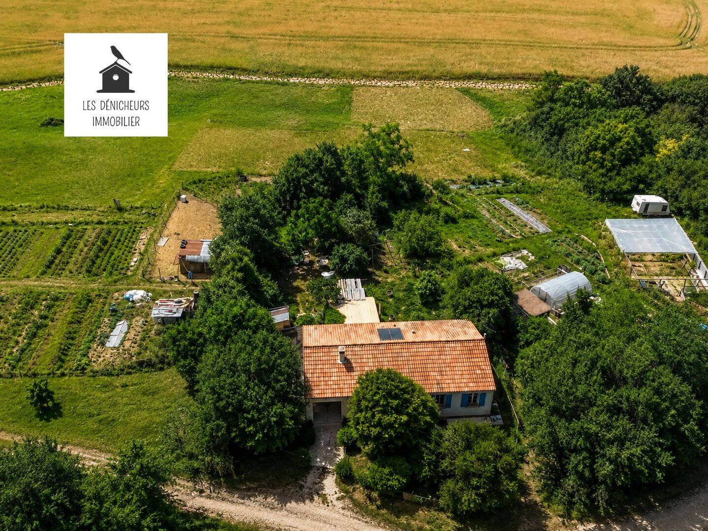 Maison 7 pièces 139 m² · à Ensigné · 139 m² · 161 000 €