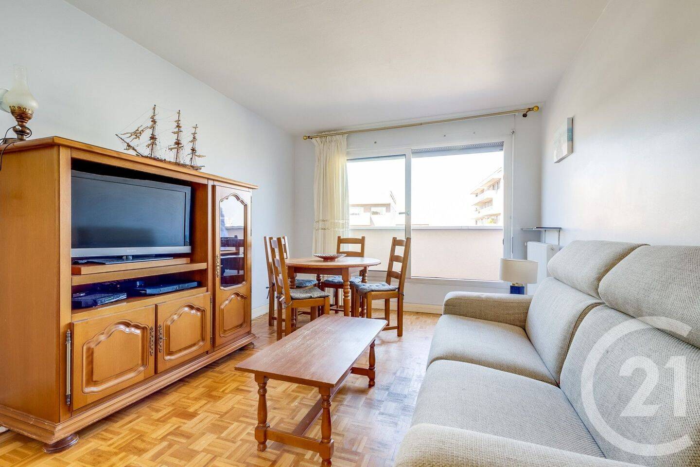 Appartement 2 pièces 42 m² · à Paris 15ème Arrondissement · 41,9 m² · 479 000 €