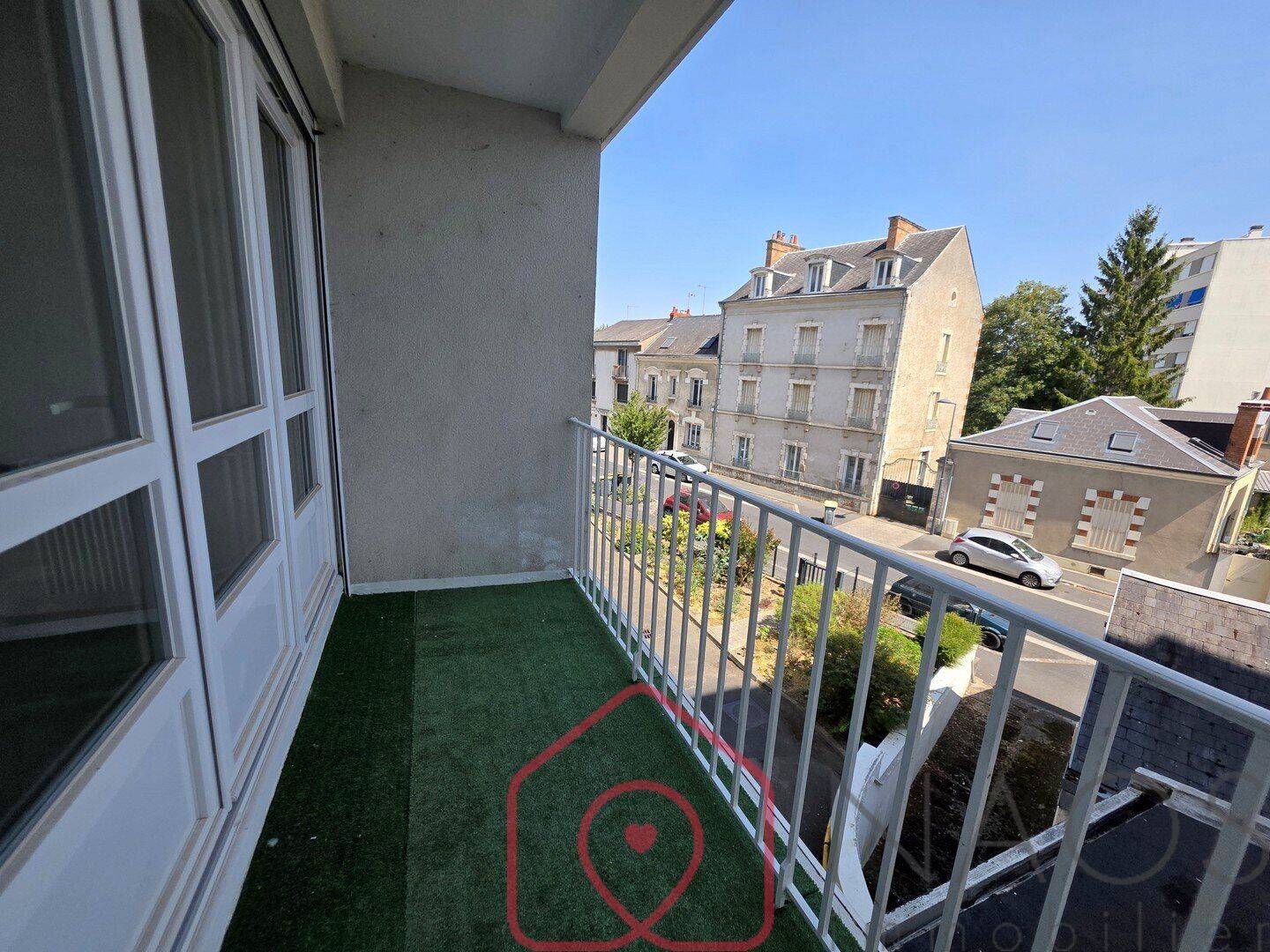 Appartement 3 pièces 67 m² · à Orléans · 67 m² · 144 000 €