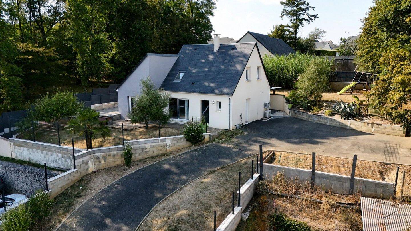 Maison 5 pièces 110 m² · à Parçay-Meslay · 110 m² · 335 000 €