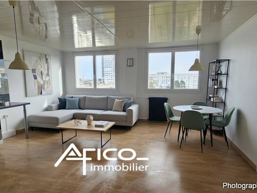 Appartement à louer 620 € 2 pièces 1 chambre 45 m² Étage 7/15 Rives du Cher Tours 37000