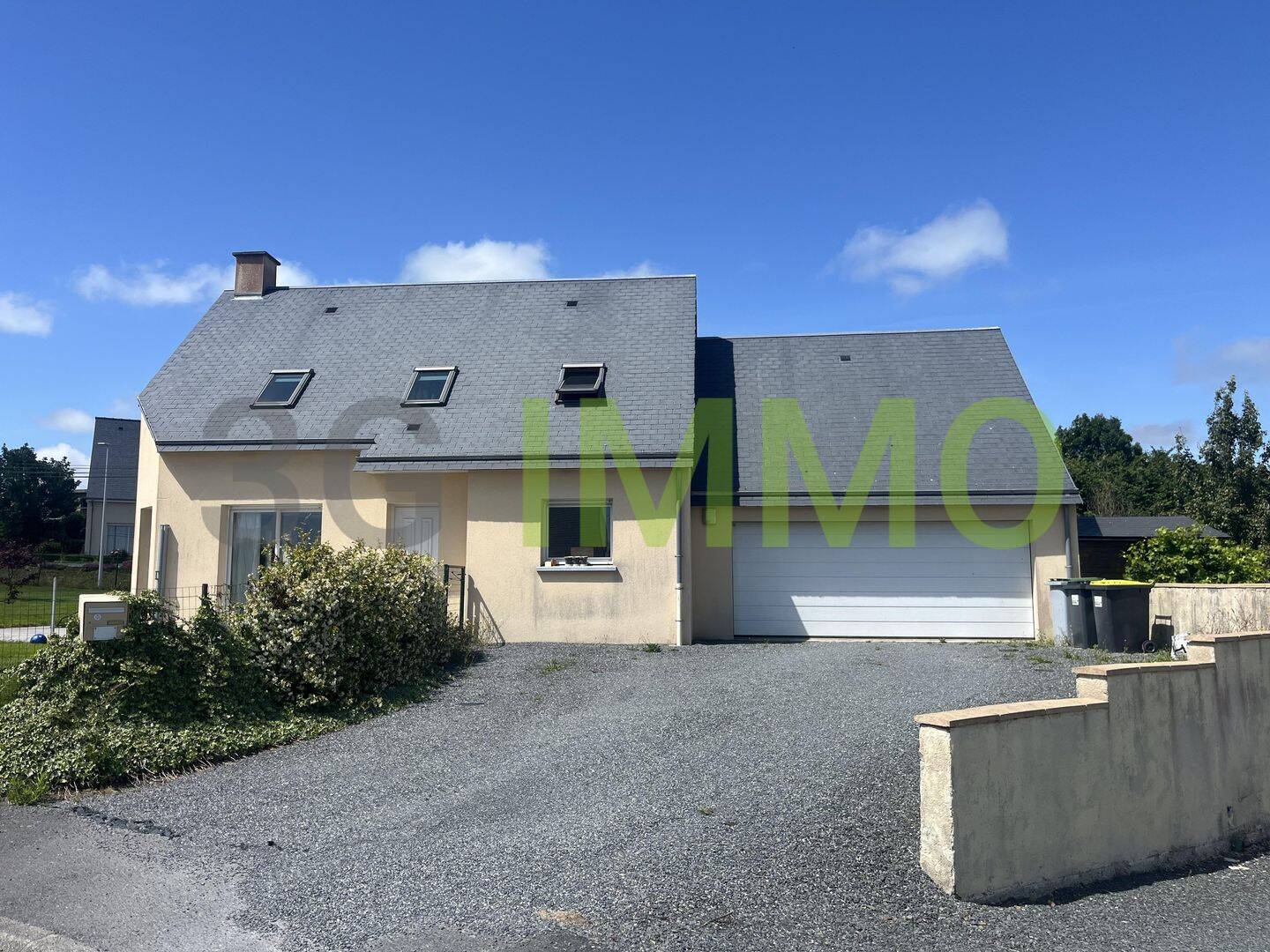 Maison 6 pièces 110 m² · à Tessy-Bocage · 110 m² · 242 000 €