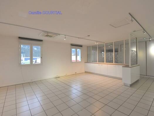 Espace bureau à vendre 385 000 € 332 m² de bureaux Savine Guilherand-Granges 07500