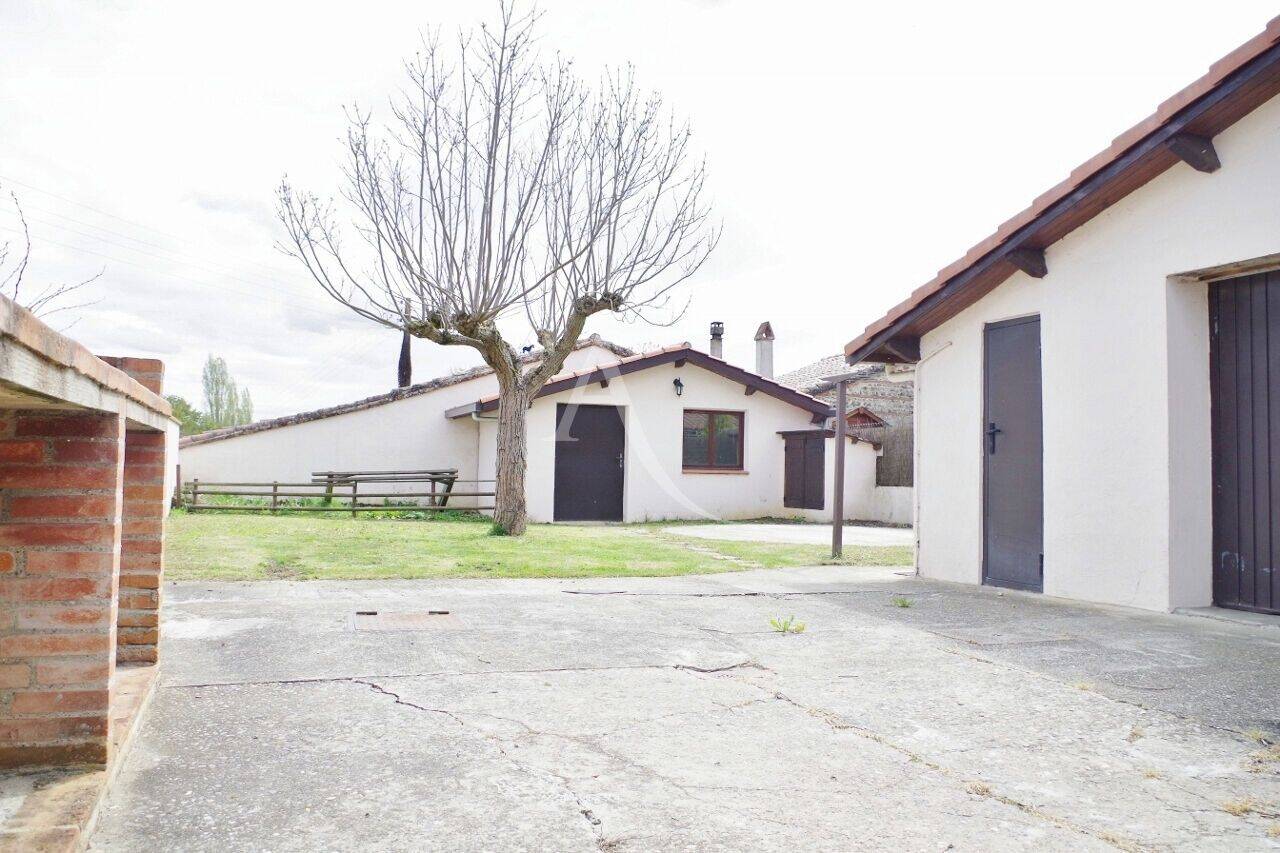 Maison 4 pièces 97 m² · à Aussonne · 97 m² · 1 200 €/mois