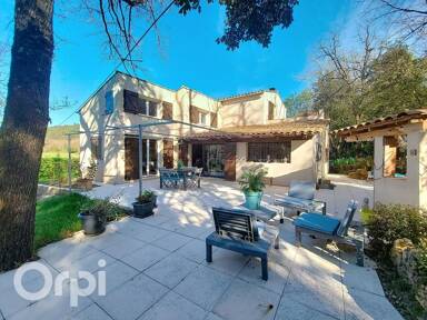 Maison à vendre 499 000 € 5 pièces 4 chambres 140 m² 4 120 m² de terrain Signes 83870