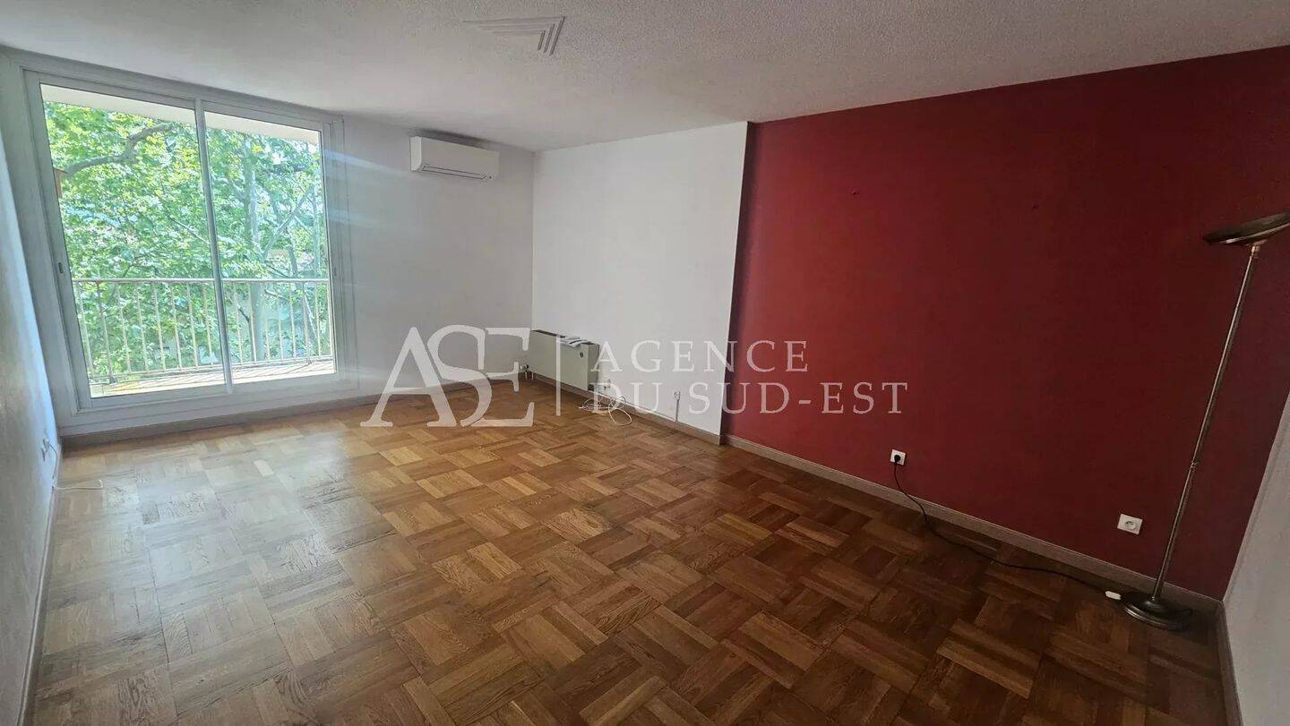 Appartement 3 pièces 69 m² · à Aix-en-Provence · 68,7 m² · 1 100 €
