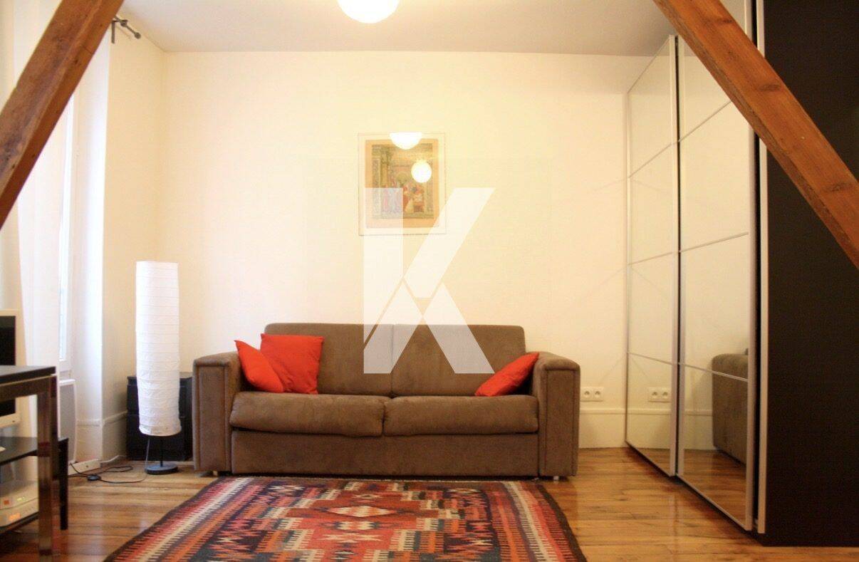 Appartement 1 pièce 33 m² · à Paris 18ème Arrondissement · 33 m² · 380 000 €