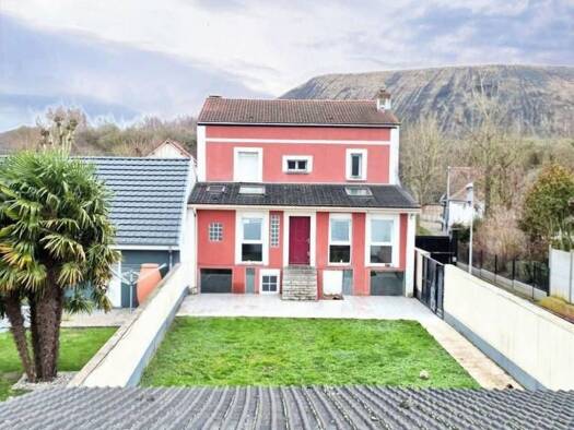 Maison à vendre 259 000 € 6 pièces 5 chambres 167 m² 397 m² de terrain Sud Ouest Hénin-Beaumont 62110