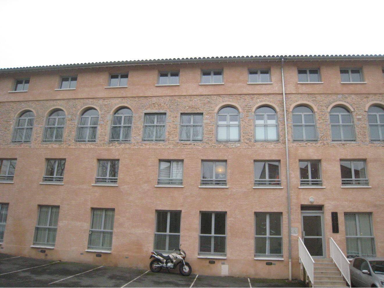 Appartement 3 pièces 57 m² · à Neuville-sur-Saône · 56,9 m² · 685 €/mois