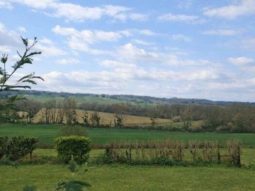 Maison de plain-pied à vendre 132 000 € 4 pièces 2 chambres 75 m² 5 146 m² de terrain Aignan 32290