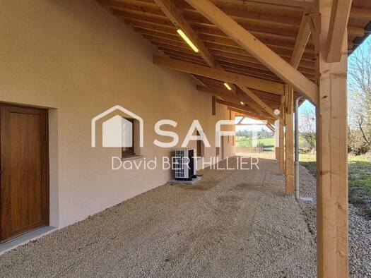 Maison à vendre 400 000 € 5 pièces 3 chambres 145 m² 2 015 m² de terrain Saint-Étienne-du-Bois 01370