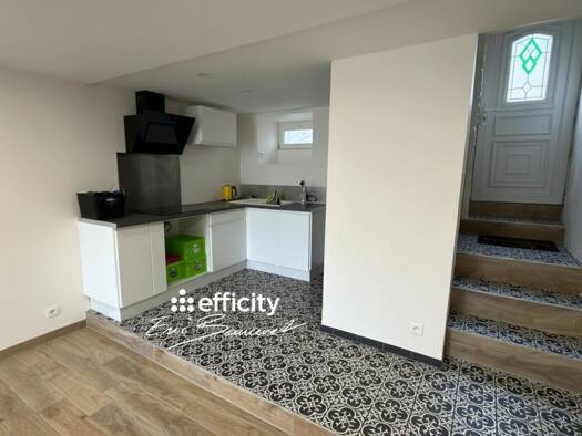 Maison de ville à vendre 190 000 € 4 pièces 2 chambres 71 m² 125 m² de terrain Quartier Nord Niort 79000