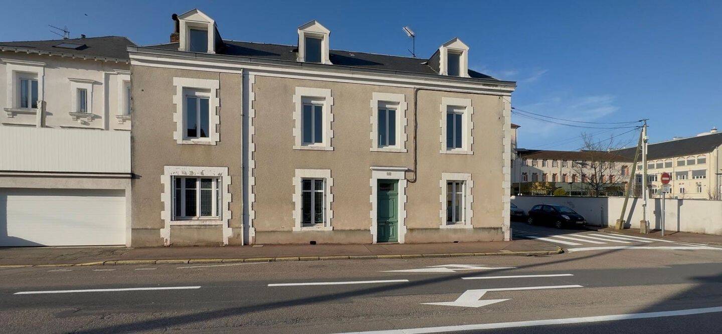 Maison 8 pièces 229 m² · à Limoges · 229 m² · 318 000 €