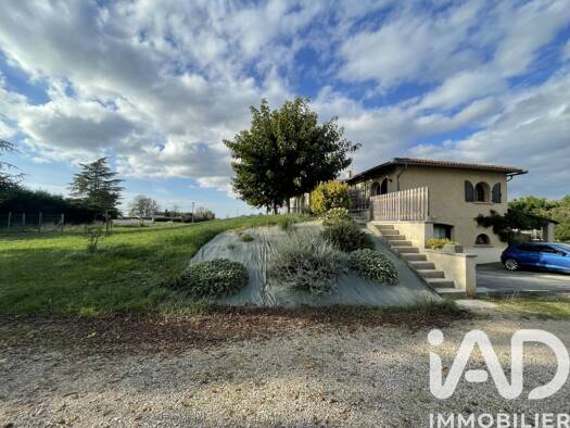 Maison à vendre 319 000 € 5 pièces 4 chambres 206 m² 4 489 m² de terrain Lagrave 81150