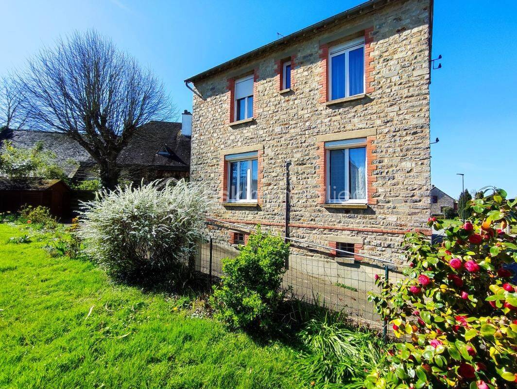 Maison 5 pièces 115 m² · à Acigné · 114,8 m² · 229 000 €