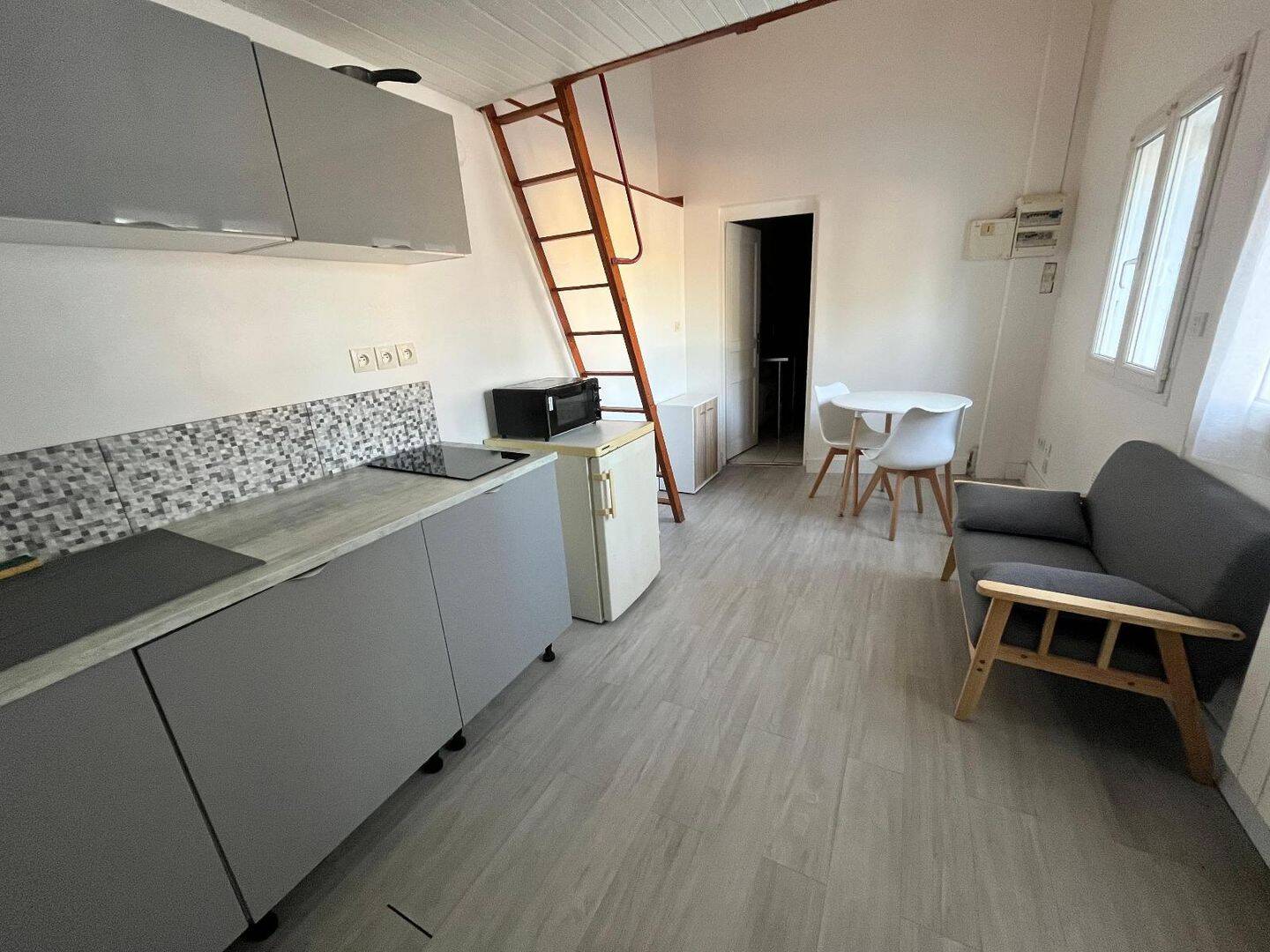 Appartement 1 pièce 28 m² · à Mions · 27,8 m² · 495 €/mois