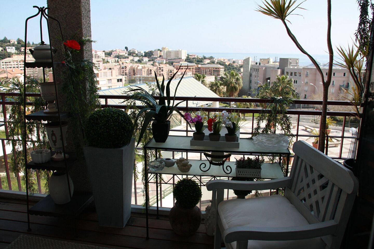 Appartement 4 pièces 101 m² · à Bastia · 100,8 m² · 375 000 €
