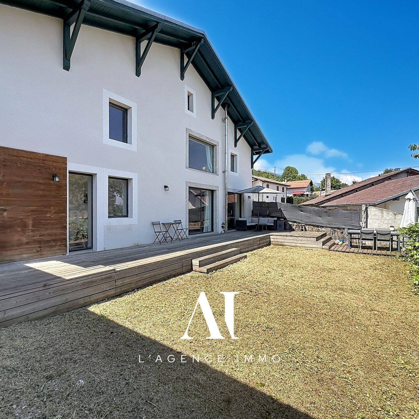 Maison 5 pièces 121 m² · à Péron · 121 m² · 575 000 €