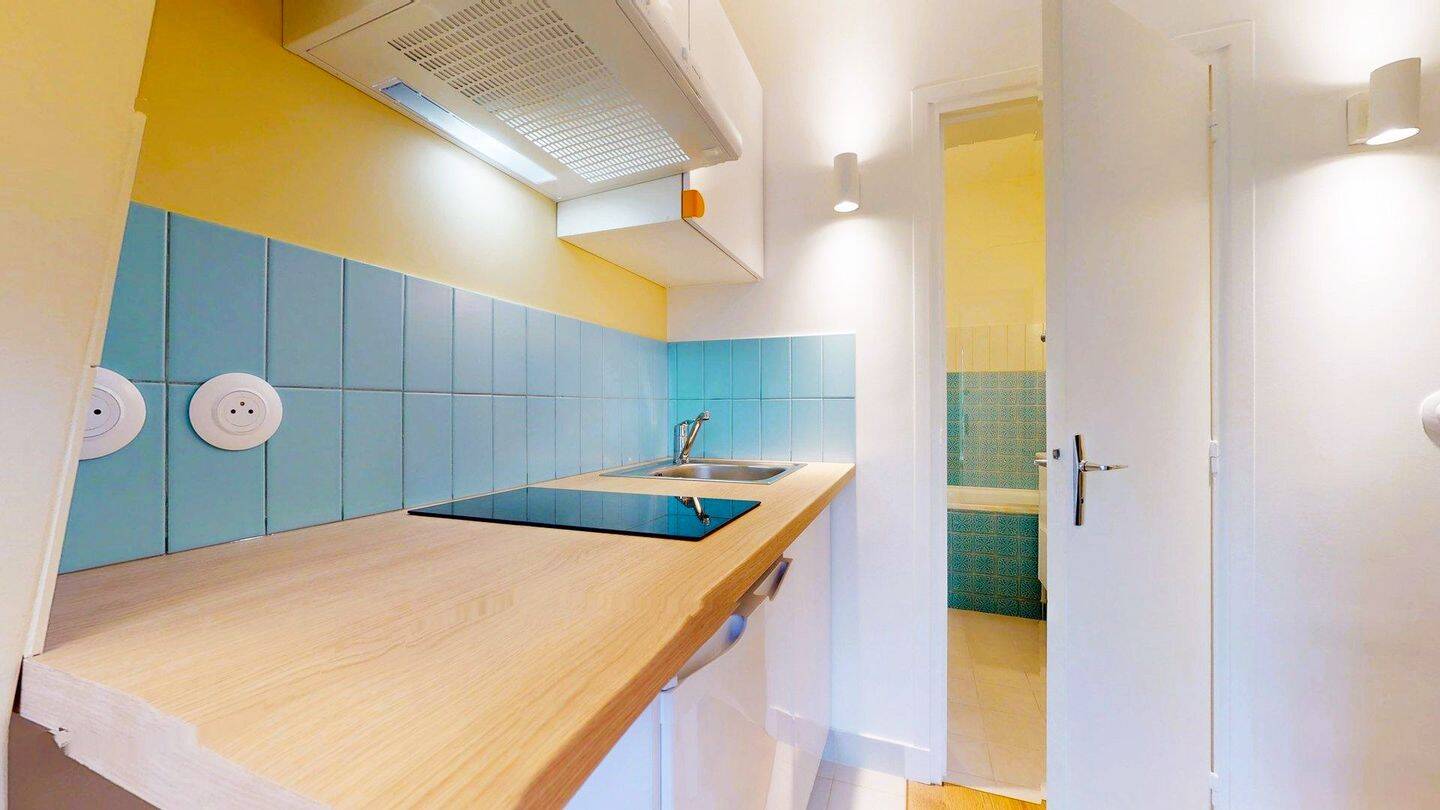 Appartement 1 pièce 15 m² · à Paris 10ème Arrondissement · 15 m² · 787 €