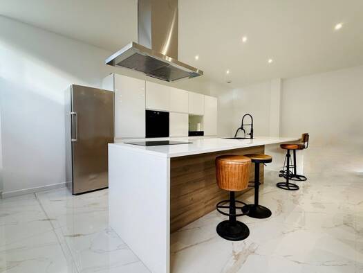 Appartement à vendre 340 000 € 4 pièces 3 chambres 116 m² RDC/3 Notre-Dame Thionville 57100