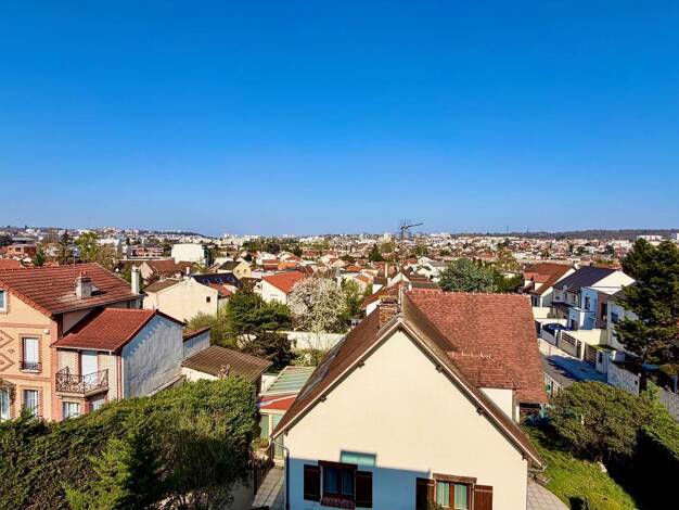 Duplex à vendre 350 000 € 4 pièces 3 chambres 85,9 m² Étage 3/4 Les Joncs Marins-Croix d'Eau Le Perreux-sur-Marne 94170