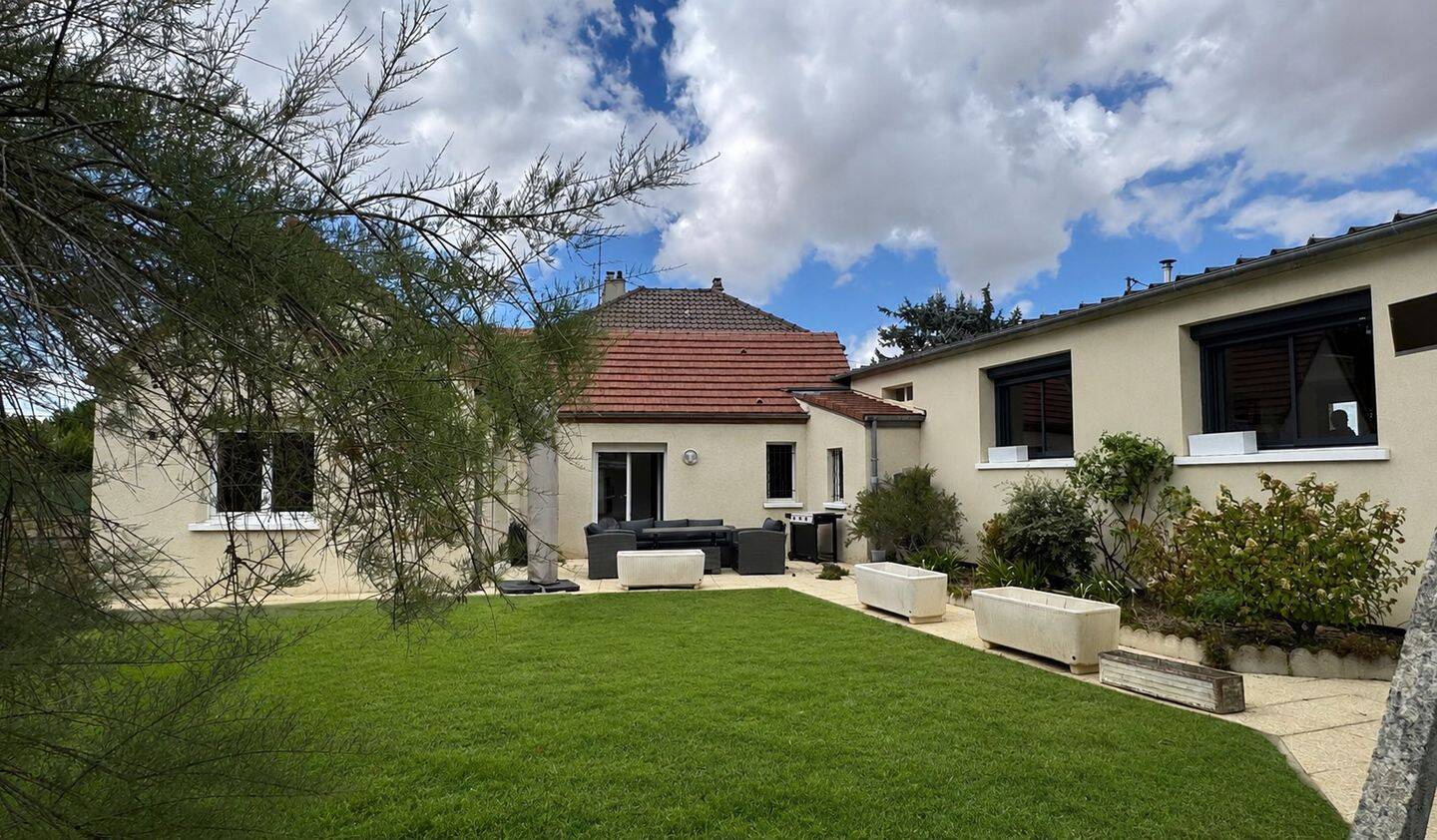 Maison 4 pièces 110 m² · à Houdan · 110 m² · 336 000 €