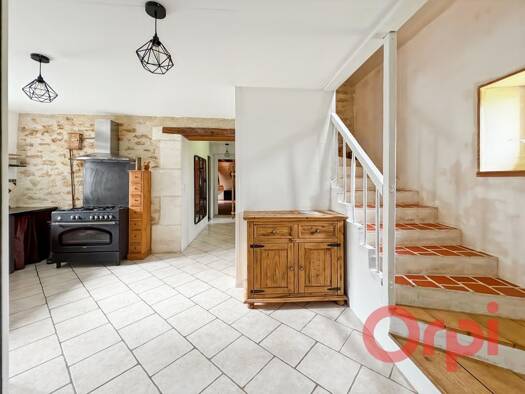 Maison à vendre 174 900 € 4 pièces 3 chambres 185 m² 4 700 m² de terrain Mornay-sur-Allier 18600