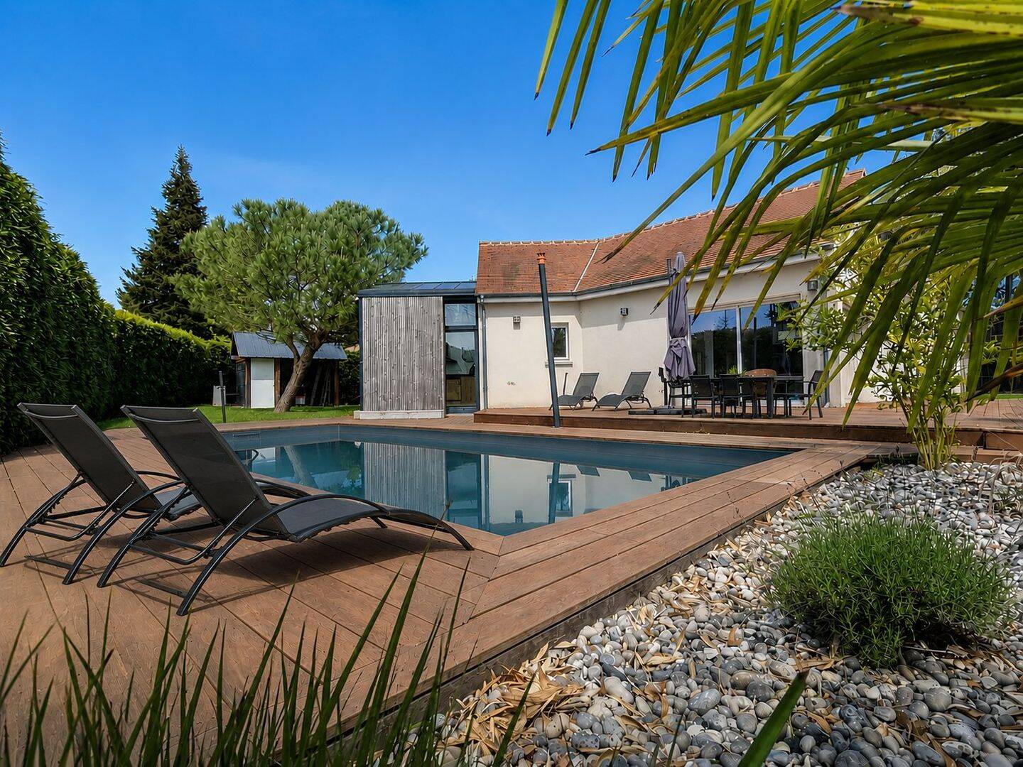 Maison 6 pièces 155 m² · à Sandillon · 155,1 m² · 2 050 €