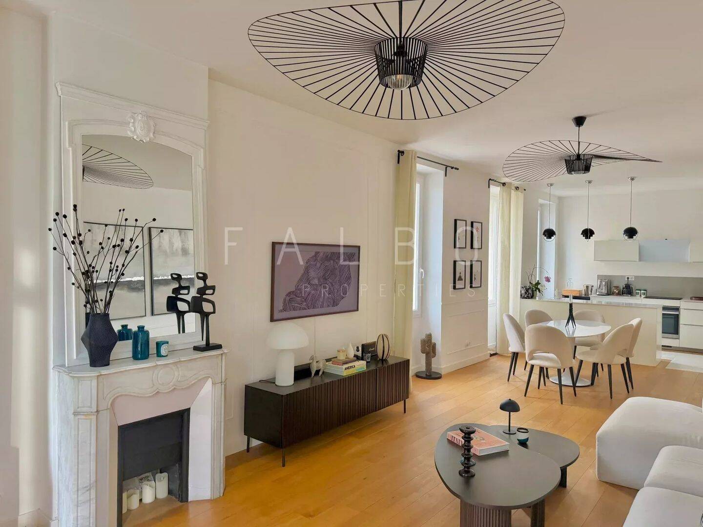 Appartement 4 pièces 98 m² · à Marseille 8ème Arrondissement · 97,5 m² · 565 000 €