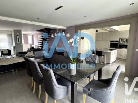 Pavillon à vendre 530 000 € 7 pièces 4 chambres 180 m² 611 m² de terrain Résidence-Poste-Annappes Villeneuve-d'Ascq 59650