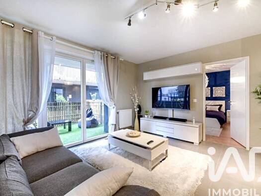 Appartement à vendre 160 000 € 2 pièces 1 chambre 44 m² 3 étages Gravières-Gravette-Beaulieu-Lagrue-Plaisance Cenon 33150