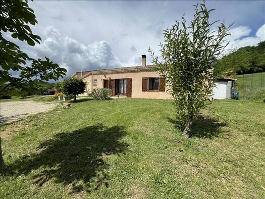 Maison à vendre 249 000 € 7 pièces 4 chambres 150 m² 4 365 m² de terrain Agen 47000