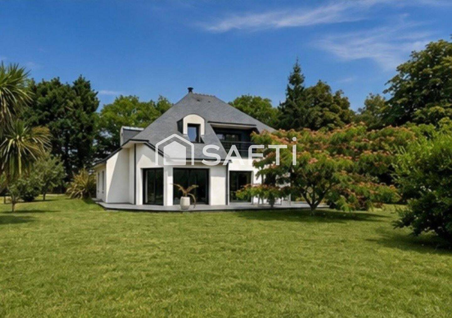 Maison 6 pièces 169 m² · à Locqueltas · 169 m² · 494 000 €