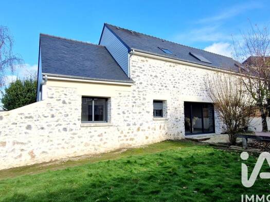 Maison de ville à vendre 332 000 € 6 pièces 4 chambres 153 m² Louverné 53950