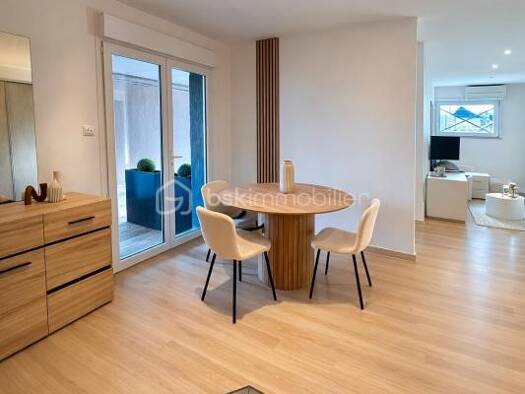 Appartement à vendre 116 000 € 4 pièces 2 chambres 90 m² RDC/2 Betting 57800