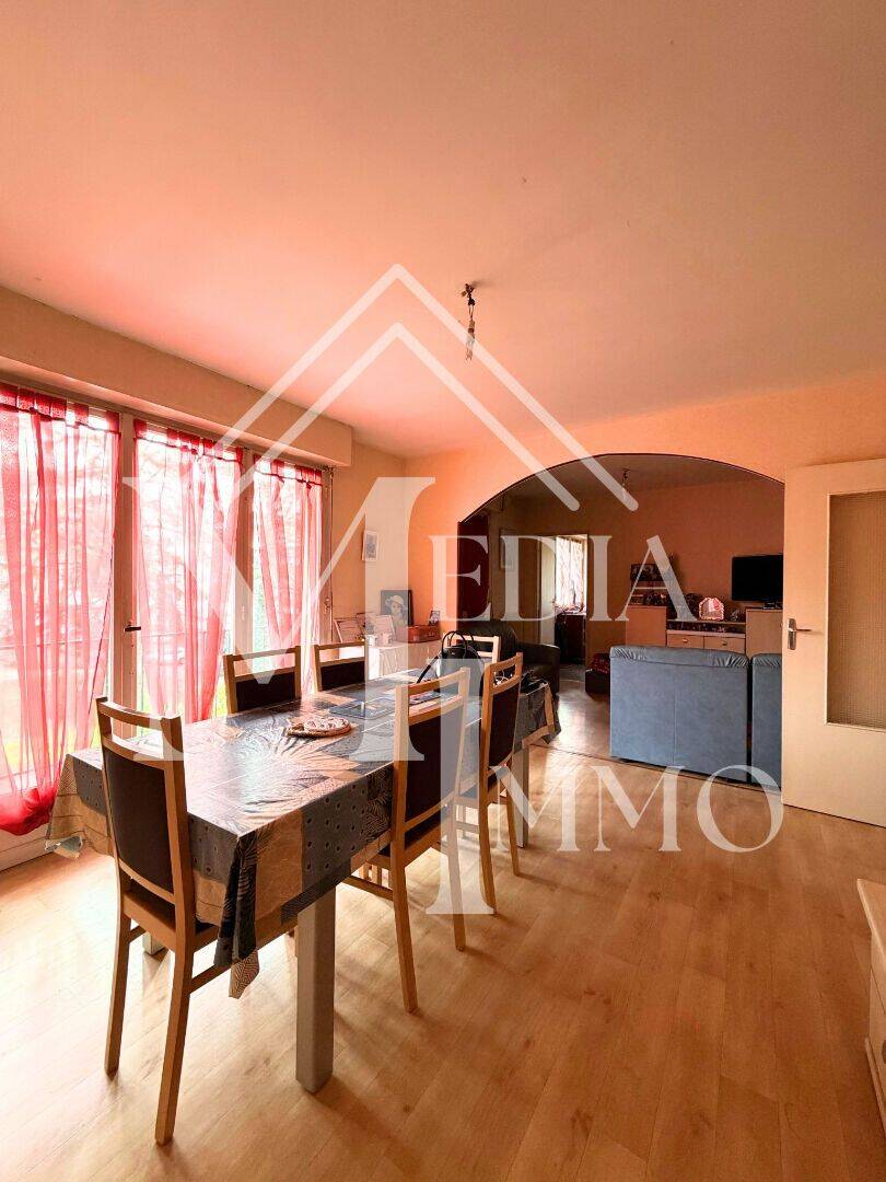 Appartement 5 pièces 82 m² · à Pau · 82 m² · 129 600 €