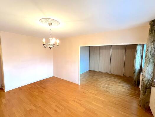 Appartement à vendre 200 000 € 4 pièces 3 chambres 93 m² Étage 3/11 Docteur Lavalle Dijon 21000