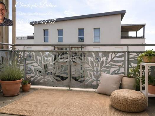 Appartement à vendre 138 000 € 2 pièces 1 chambre 44 m² Étage 3/4 Le Bourg sous la Roche-Coteau La Roche-sur-Yon 85000